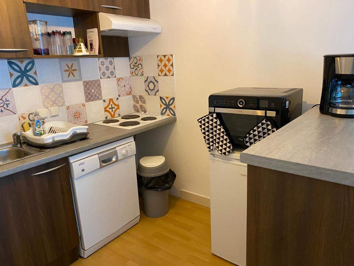 Le Fleuri Ensoleille De Guzet Apartment *