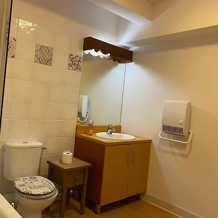 Le Fleuri Ensoleille De Guzet Apartment Ustou Exterior photo