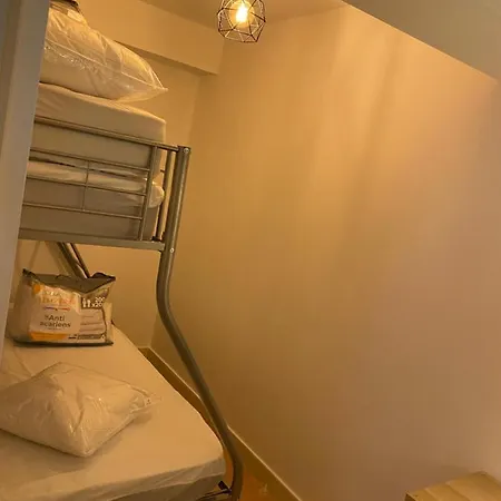 Le Fleuri Ensoleille De Guzet Apartment Ustou Exterior photo